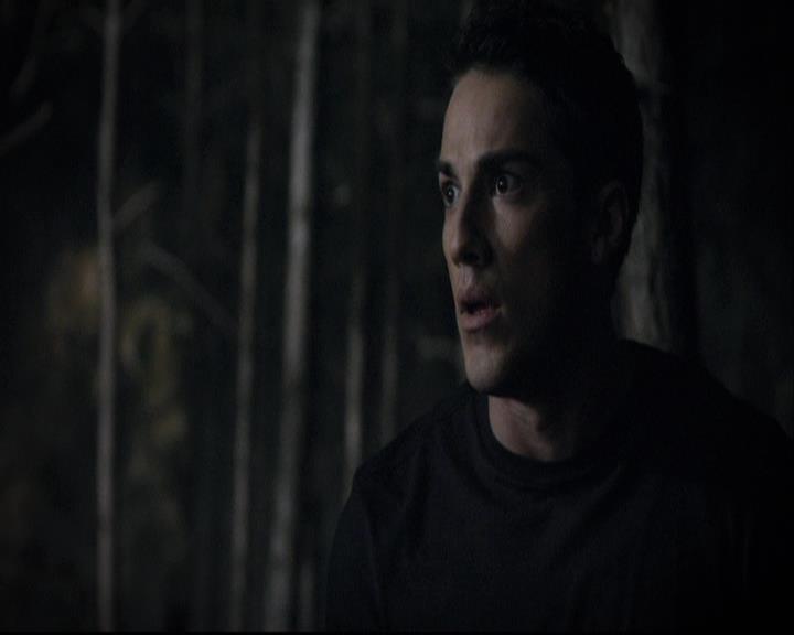 VampireDiariesWorld-dot-org_2x03BadMoonRising1902.jpg