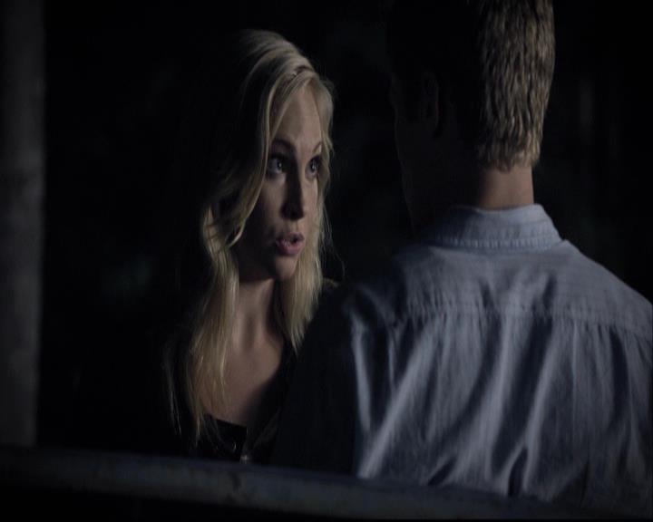 VampireDiariesWorld-dot-org_2x03BadMoonRising1915.jpg