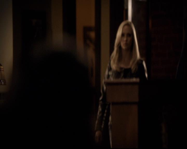 VampireDiariesWorld-dot-org_2x03BadMoonRising2025.jpg
