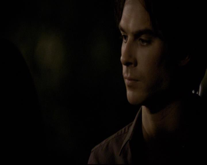 VampireDiariesWorld-dot-org_2x03BadMoonRising2198.jpg