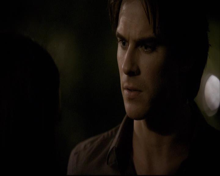 VampireDiariesWorld-dot-org_2x03BadMoonRising2206.jpg