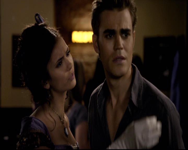 VampireDiariesWorld-dot-org_2x04MemoryLane0075.jpg