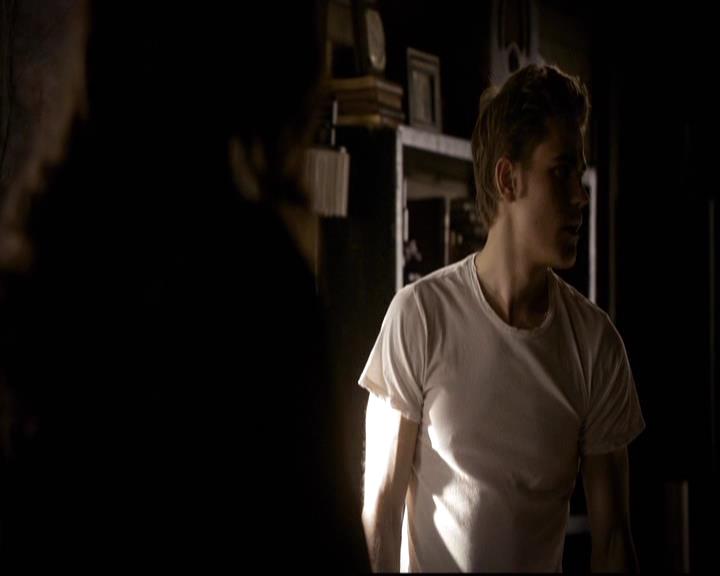 VampireDiariesWorld-dot-org_2x04MemoryLane0147.jpg