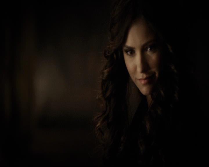 VampireDiariesWorld-dot-org_2x04MemoryLane0346.jpg