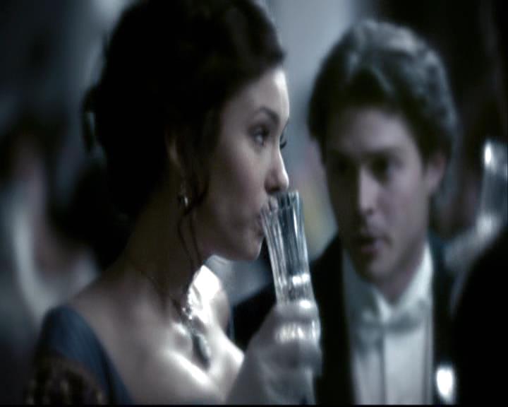 VampireDiariesWorld-dot-org_2x04MemoryLane0377.jpg