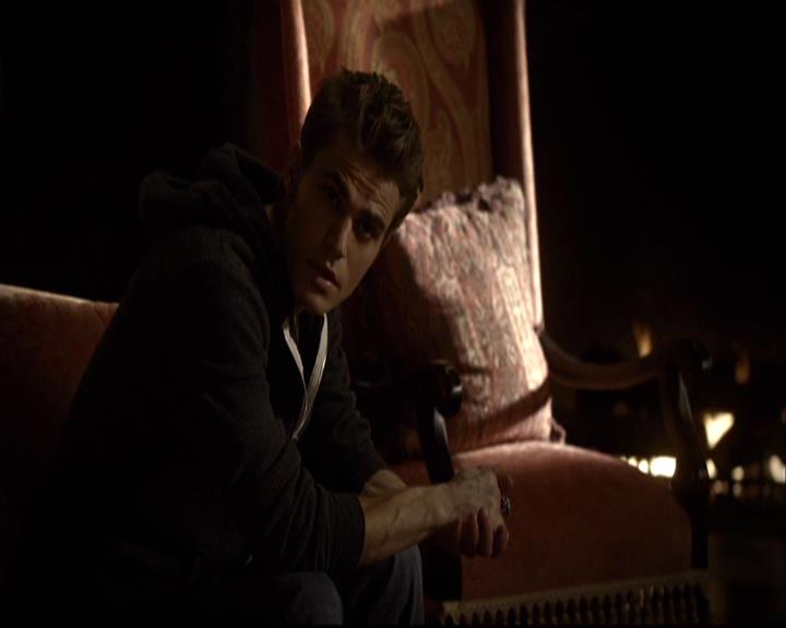 VampireDiariesWorld-dot-org_2x04MemoryLane0435.jpg