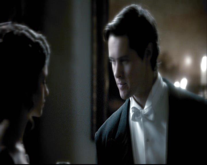VampireDiariesWorld-dot-org_2x04MemoryLane0631.jpg
