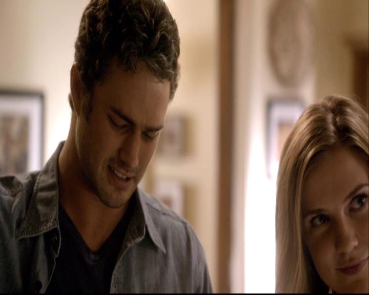 VampireDiariesWorld-dot-org_2x04MemoryLane0705.jpg VampireDiariesWorld-dot-org_2x04MemoryLane0705.jpg