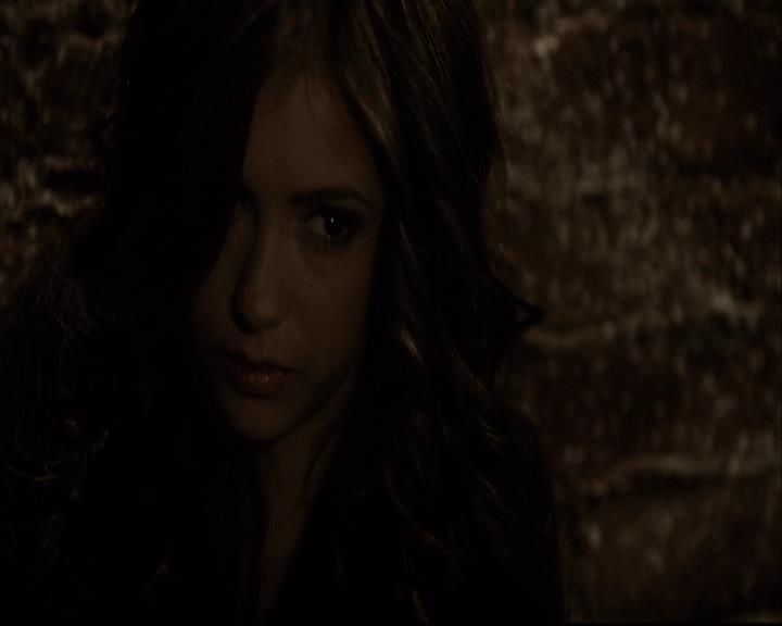 VampireDiariesWorld-dot-org_2x04MemoryLane0825.jpg
