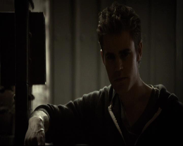 VampireDiariesWorld-dot-org_2x04MemoryLane0836.jpg