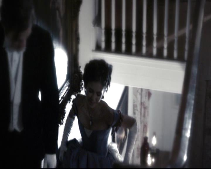 VampireDiariesWorld-dot-org_2x04MemoryLane0840.jpg