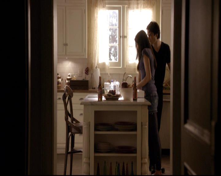VampireDiariesWorld-dot-org_2x04MemoryLane1025.jpg