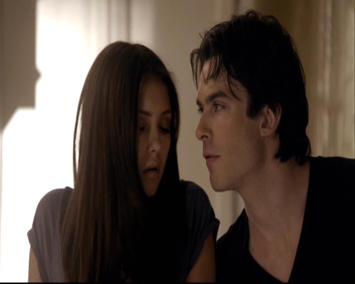 VampireDiariesWorld-dot-org_2x04MemoryLane1031.jpg