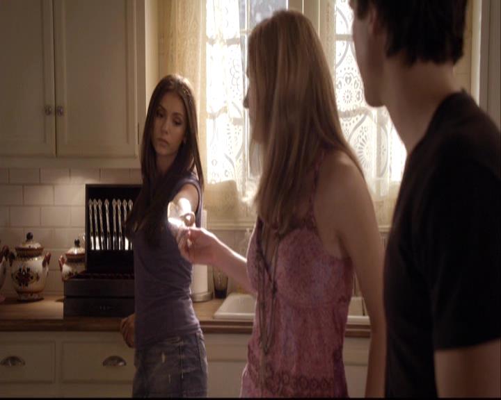 VampireDiariesWorld-dot-org_2x04MemoryLane1047.jpg