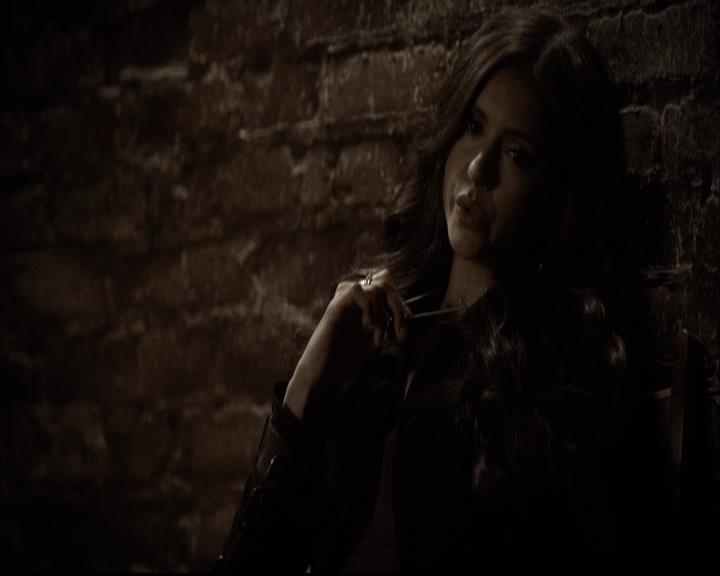VampireDiariesWorld-dot-org_2x04MemoryLane1075.jpg