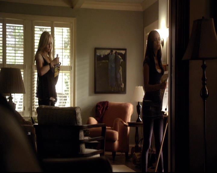 VampireDiariesWorld-dot-org_2x04MemoryLane1204.jpg