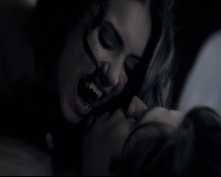 VampireDiariesWorld-dot-org_2x04MemoryLane1282.jpg