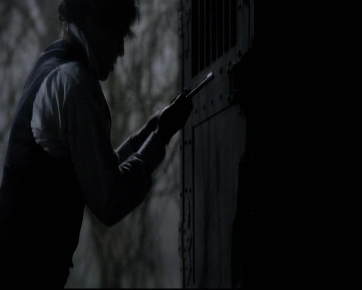 VampireDiariesWorld-dot-org_2x04MemoryLane1294.jpg