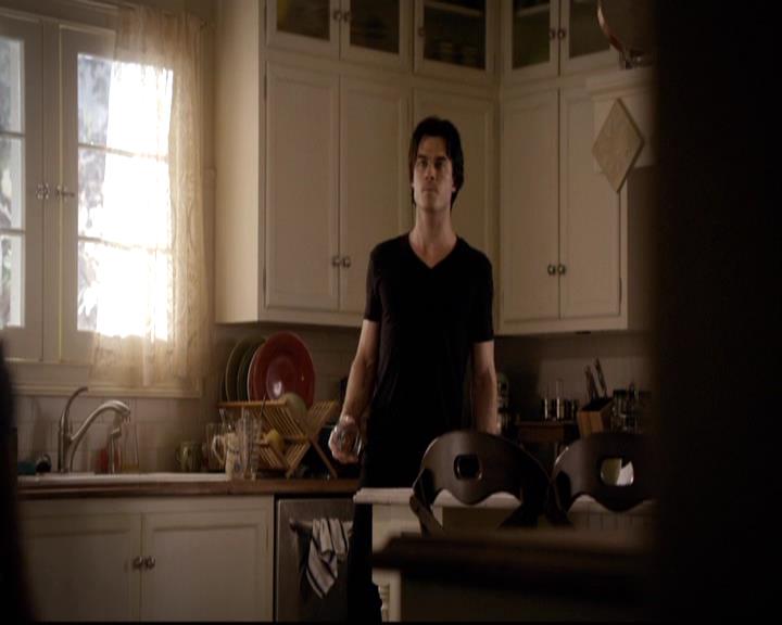 VampireDiariesWorld-dot-org_2x04MemoryLane1323.jpg