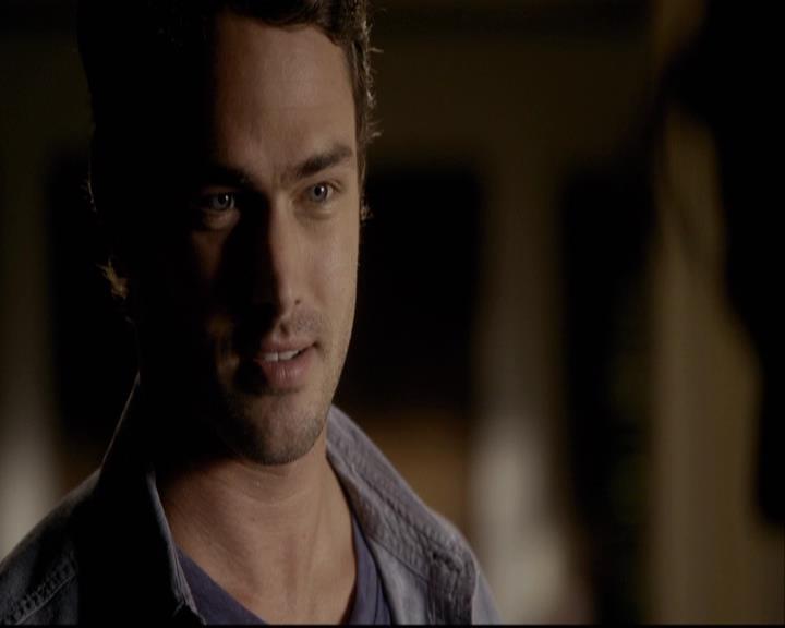VampireDiariesWorld-dot-org_2x04MemoryLane1329.jpg
