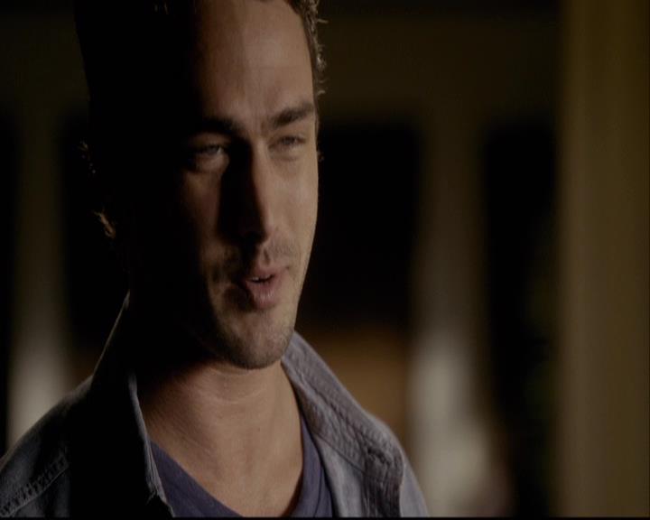 VampireDiariesWorld-dot-org_2x04MemoryLane1333.jpg