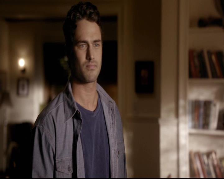 VampireDiariesWorld-dot-org_2x04MemoryLane1380.jpg