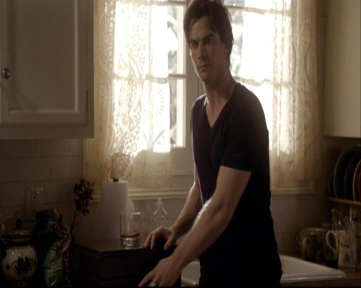 VampireDiariesWorld-dot-org_2x04MemoryLane1386.jpg