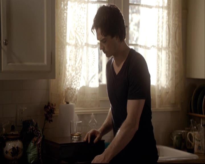 VampireDiariesWorld-dot-org_2x04MemoryLane1387.jpg