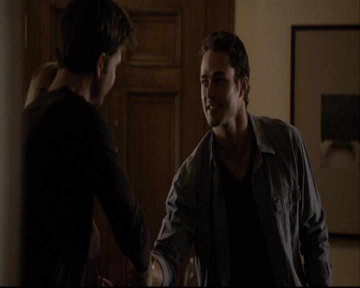 VampireDiariesWorld-dot-org_2x04MemoryLane1455.jpg