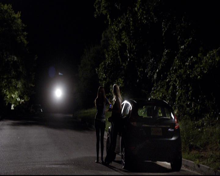 VampireDiariesWorld-dot-org_2x04MemoryLane1486.jpg