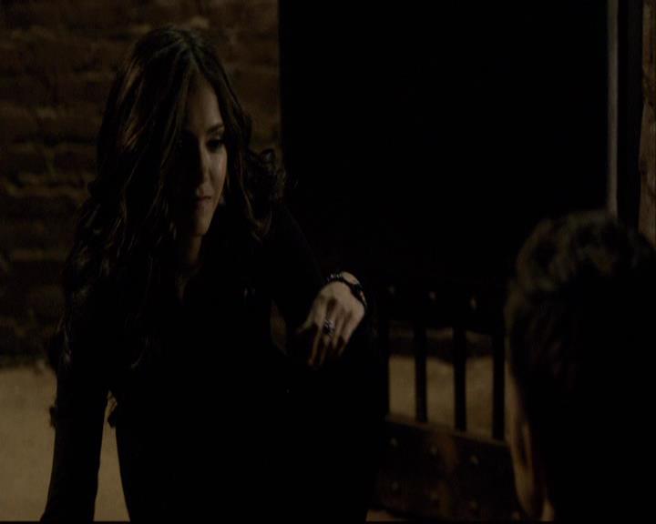 VampireDiariesWorld-dot-org_2x04MemoryLane1710.jpg