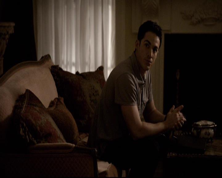 VampireDiariesWorld-dot-org_2x04MemoryLane1836.jpg