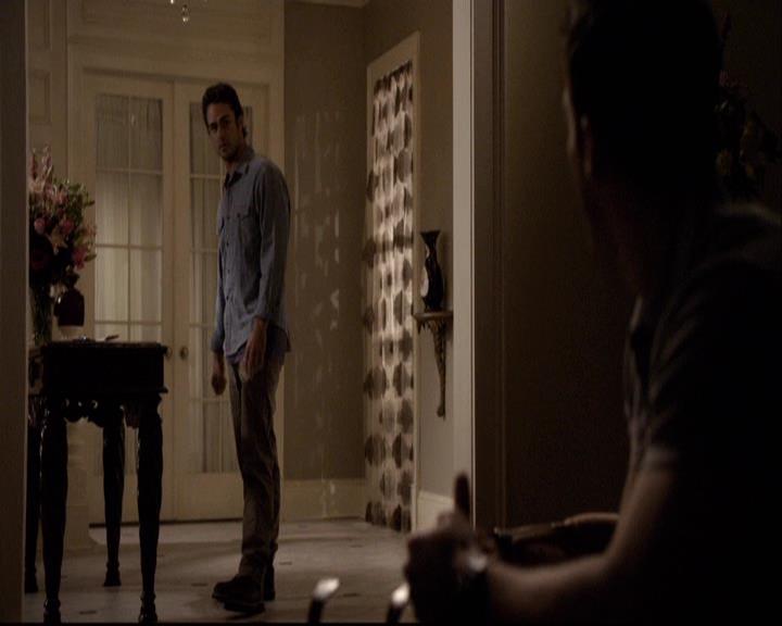 VampireDiariesWorld-dot-org_2x04MemoryLane1837.jpg