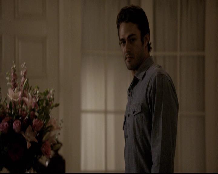 VampireDiariesWorld-dot-org_2x04MemoryLane1839.jpg