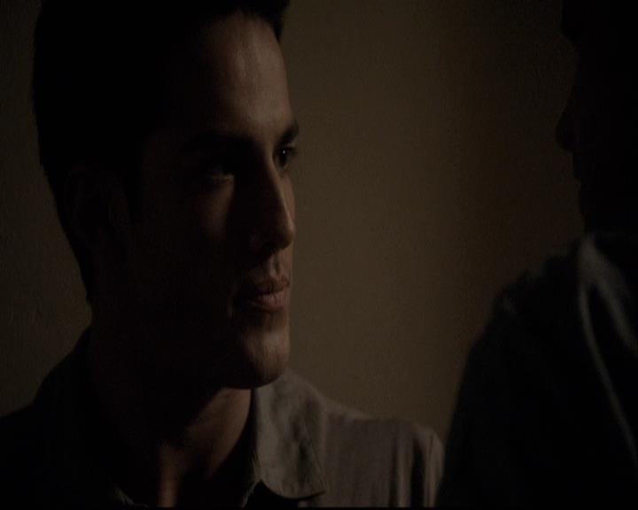 VampireDiariesWorld-dot-org_2x04MemoryLane1875.jpg