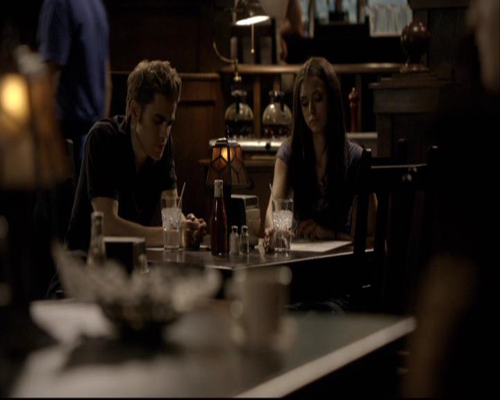 VampireDiariesWorld-dot-org_2x04MemoryLane1943.jpg