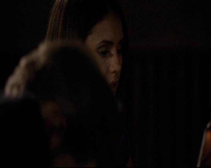 VampireDiariesWorld-dot-org_2x04MemoryLane1945.jpg