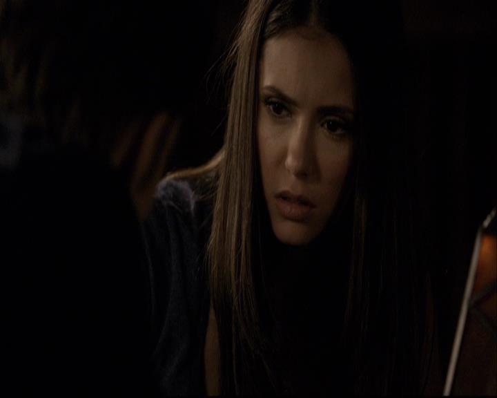 VampireDiariesWorld-dot-org_2x04MemoryLane2011.jpg