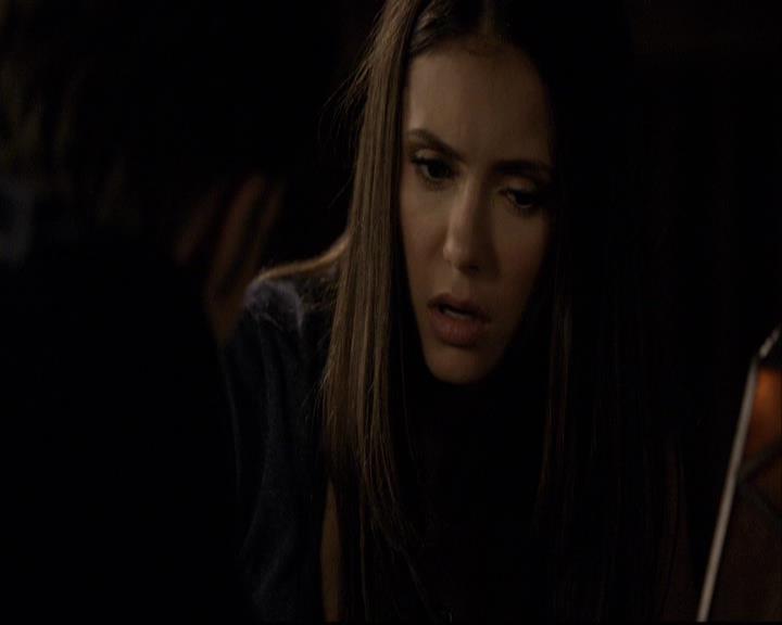 VampireDiariesWorld-dot-org_2x04MemoryLane2012.jpg