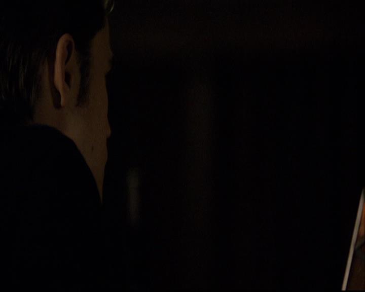 VampireDiariesWorld-dot-org_2x04MemoryLane2030.jpg