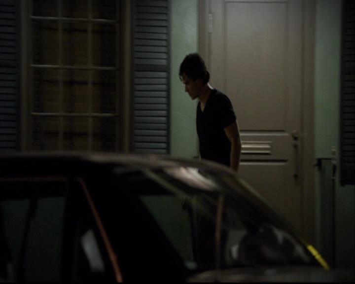VampireDiariesWorld-dot-org_2x04MemoryLane2047.jpg