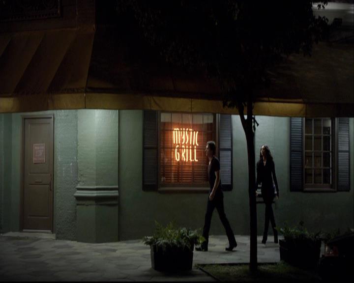 VampireDiariesWorld-dot-org_2x04MemoryLane2063.jpg