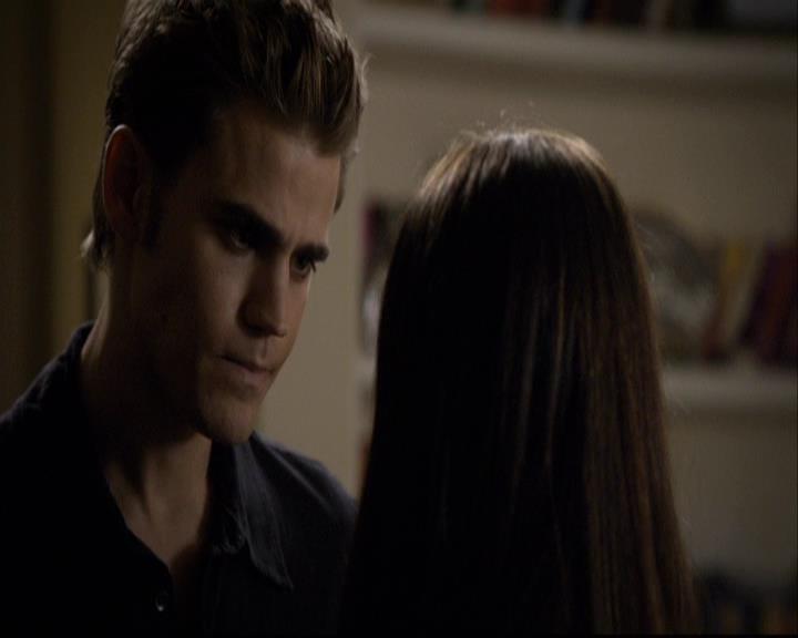 VampireDiariesWorld-dot-org_2x04MemoryLane2131.jpg