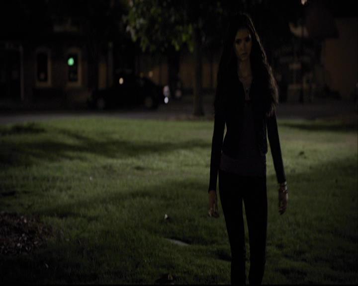 VampireDiariesWorld-dot-org_2x04MemoryLane2172.jpg