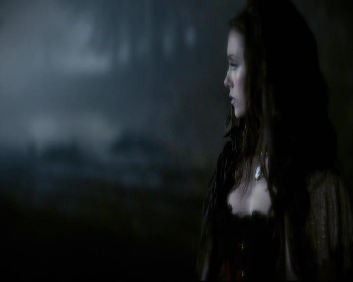 VampireDiariesWorld-dot-org_2x04MemoryLane2182.jpg