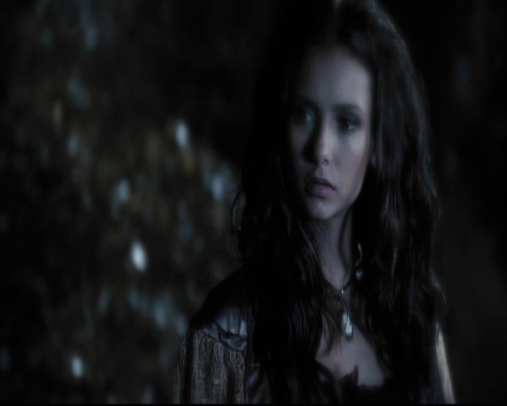 VampireDiariesWorld-dot-org_2x04MemoryLane2186.jpg