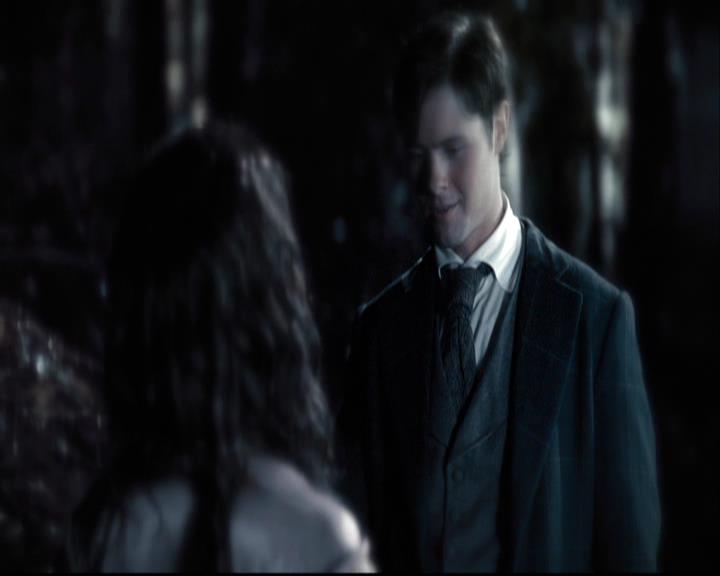 VampireDiariesWorld-dot-org_2x04MemoryLane2195.jpg
