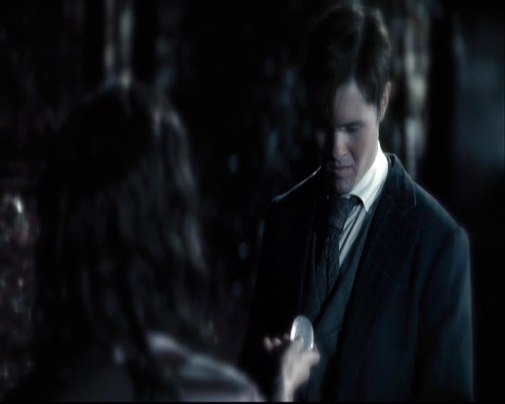 VampireDiariesWorld-dot-org_2x04MemoryLane2203.jpg