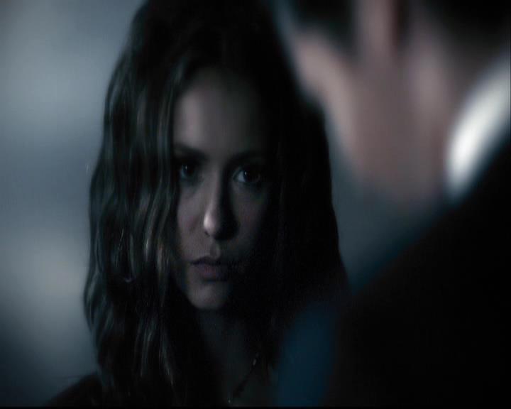 VampireDiariesWorld-dot-org_2x04MemoryLane2210.jpg