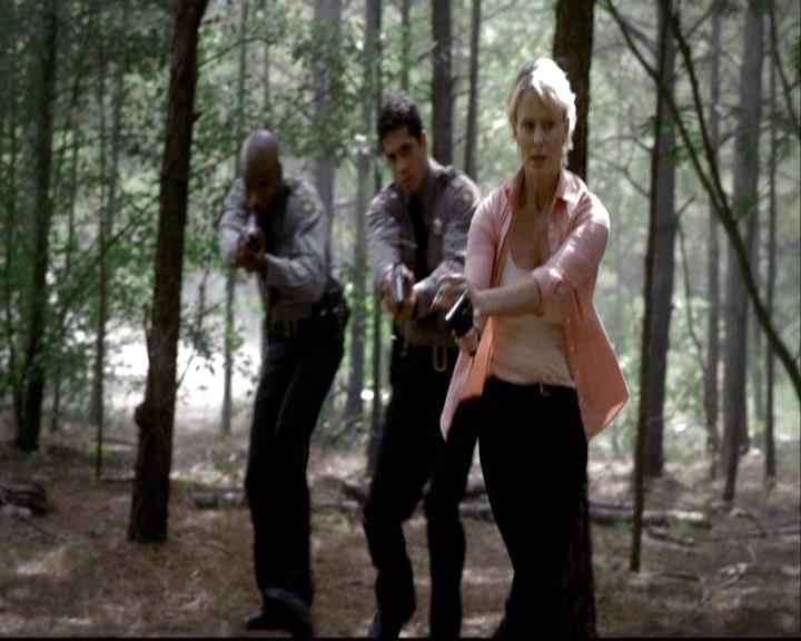 VampireDiariesWorld-dot-org_2x05KillOrBeKilled1143.jpg